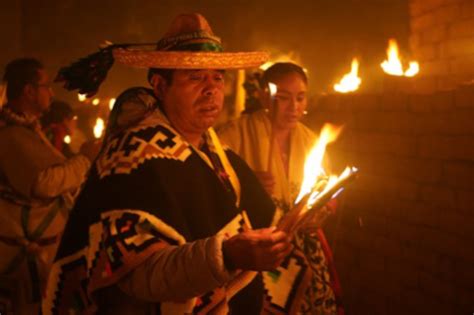  El Ritual del Fuego  ¡Una Obra Prehispánica Que Desperta la Imaginación!