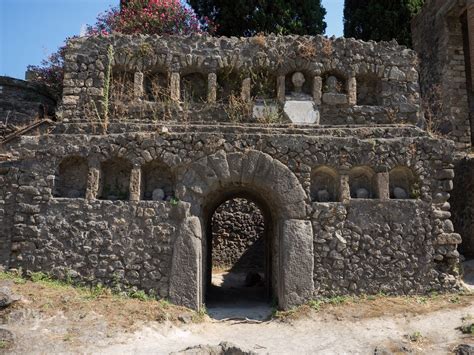  Sarcophagus de la Famille des Flavii ¿Una ventana al pasado o un enigma por resolver?